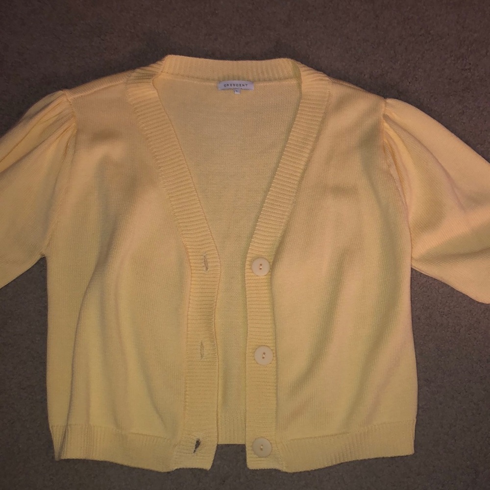 yellow cropped sweater